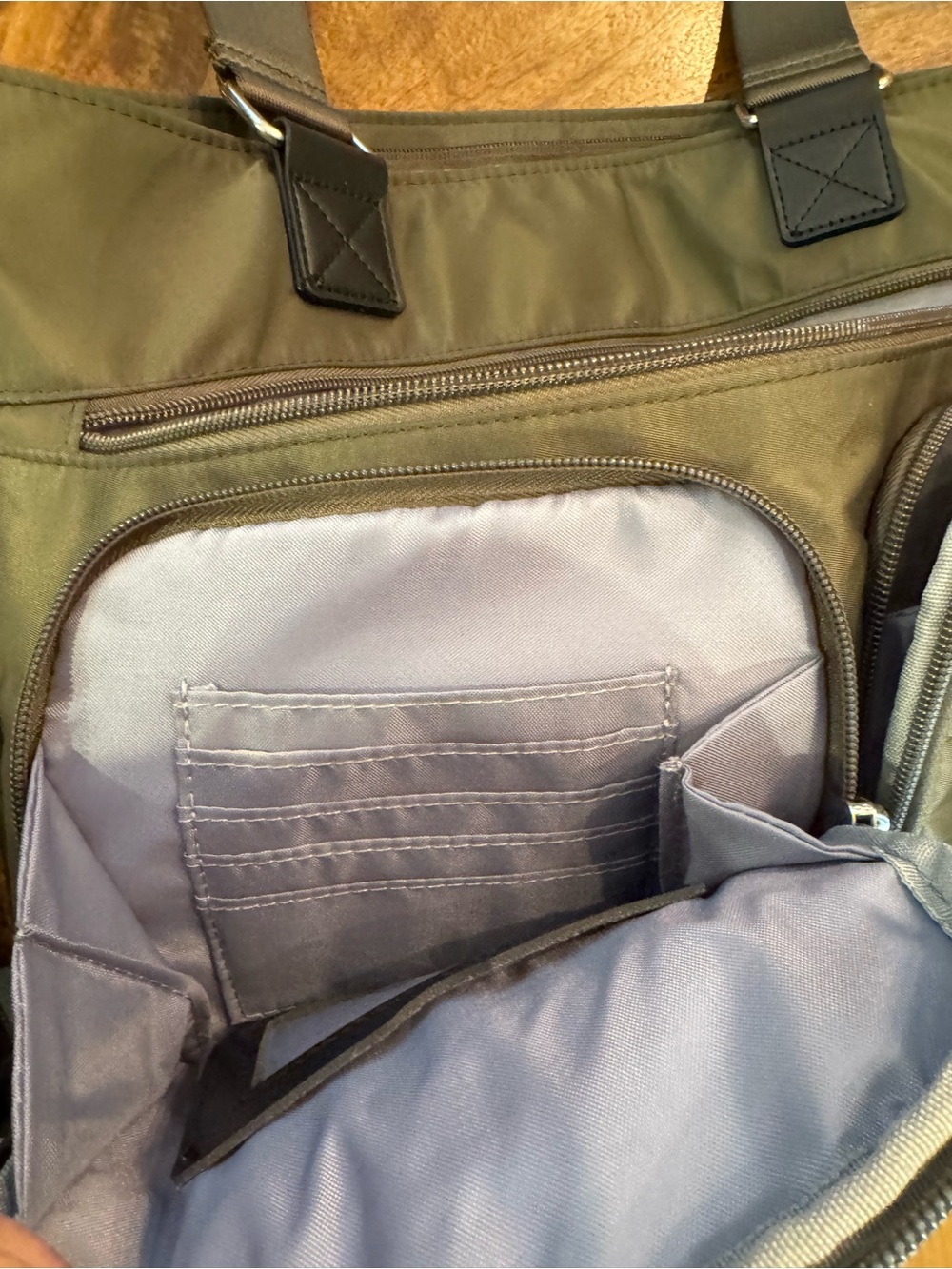 Ihkwip TSV Cargo catchall with 2 straps. NWOT - Picture 6 of 8